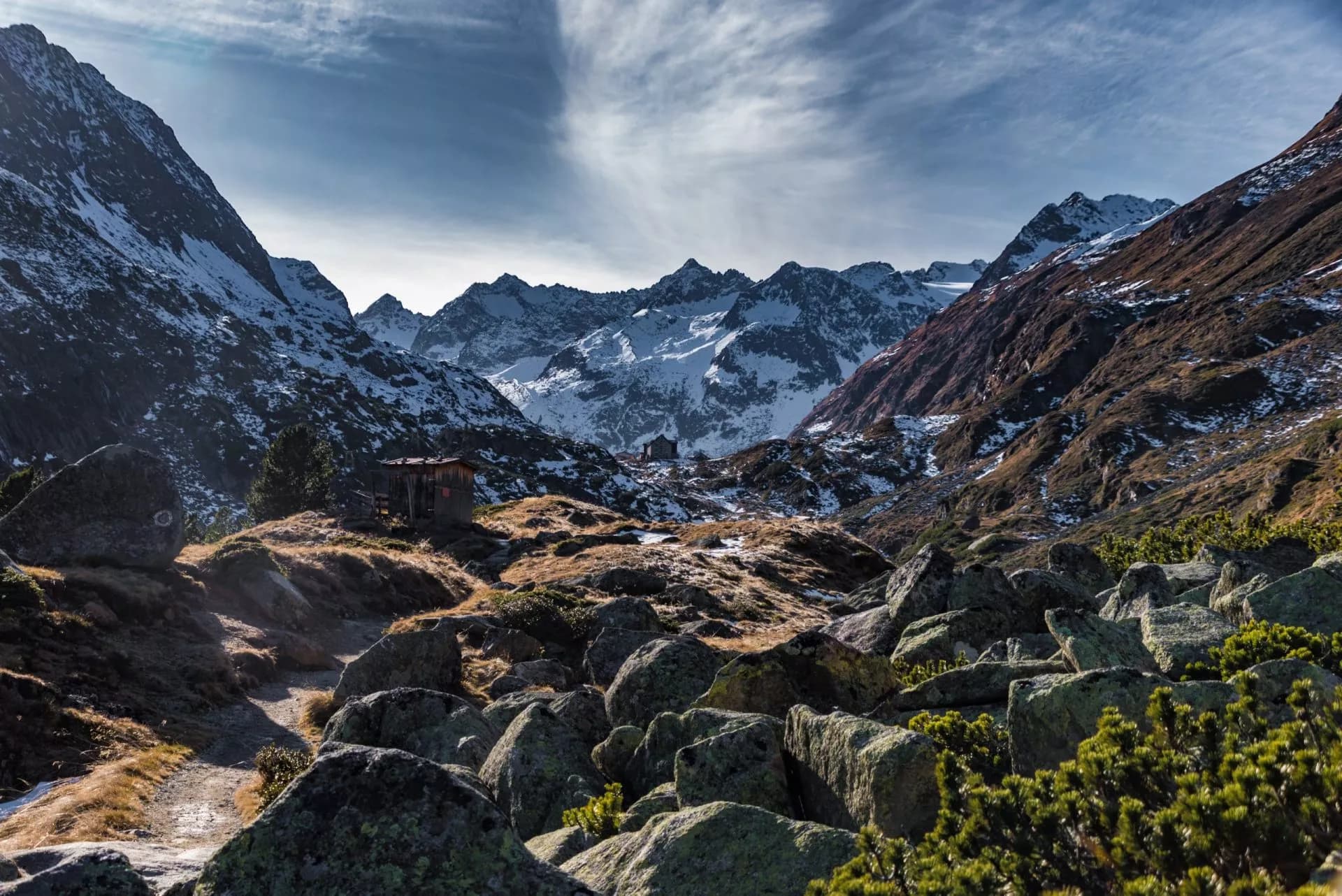 Blick zur Franz Senn Hütte und Alpeiner Ferner