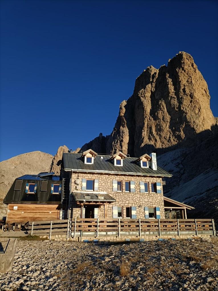Rifugio Antermoia image 1