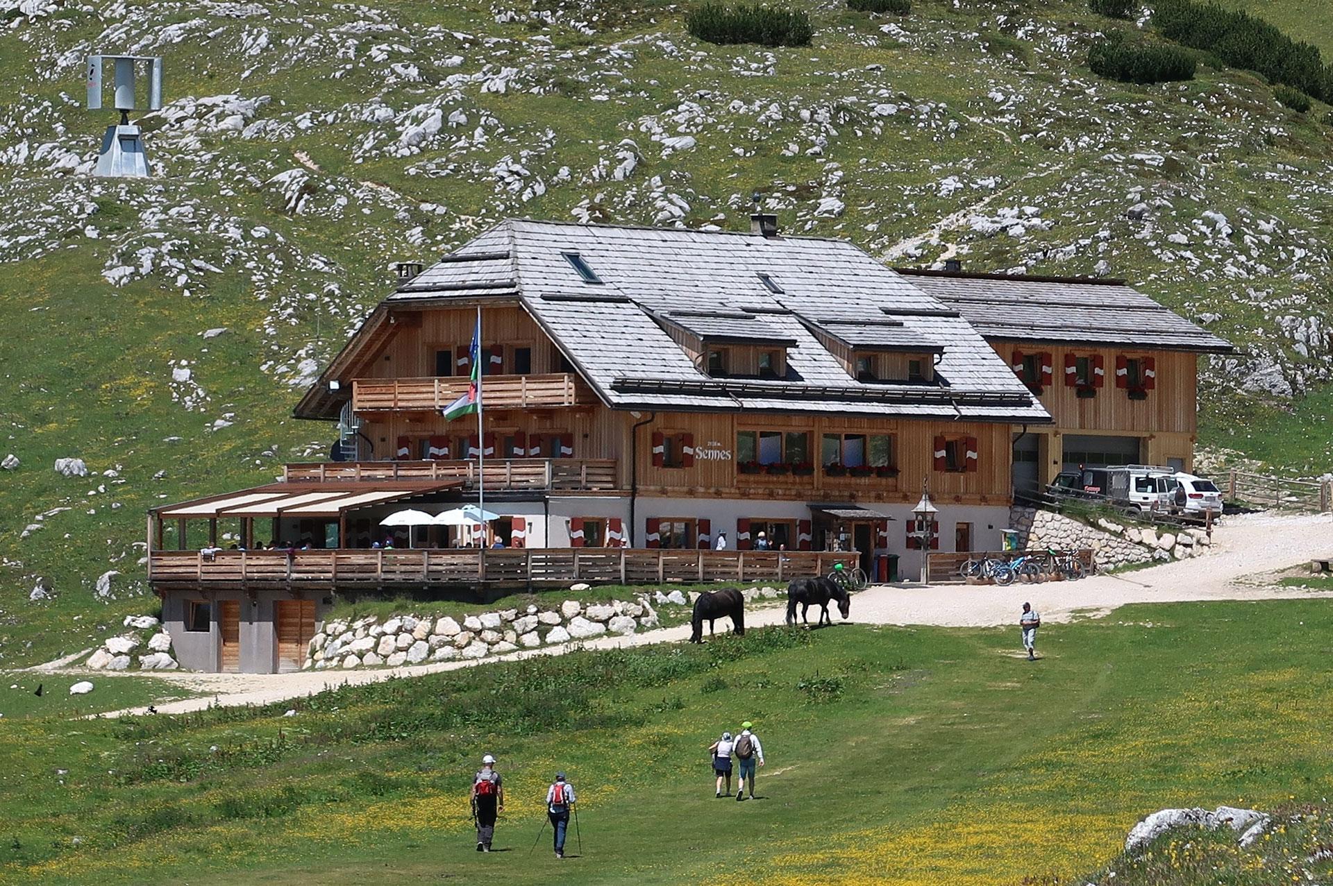 Rifugio Sennes image 1