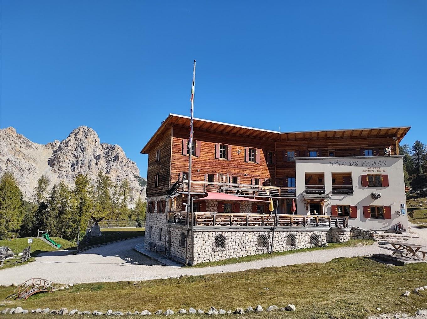 Rifugio Fanes image 1