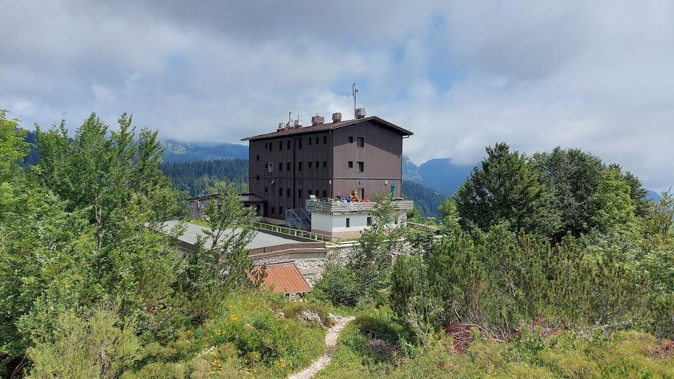 Dom na Komni image 1