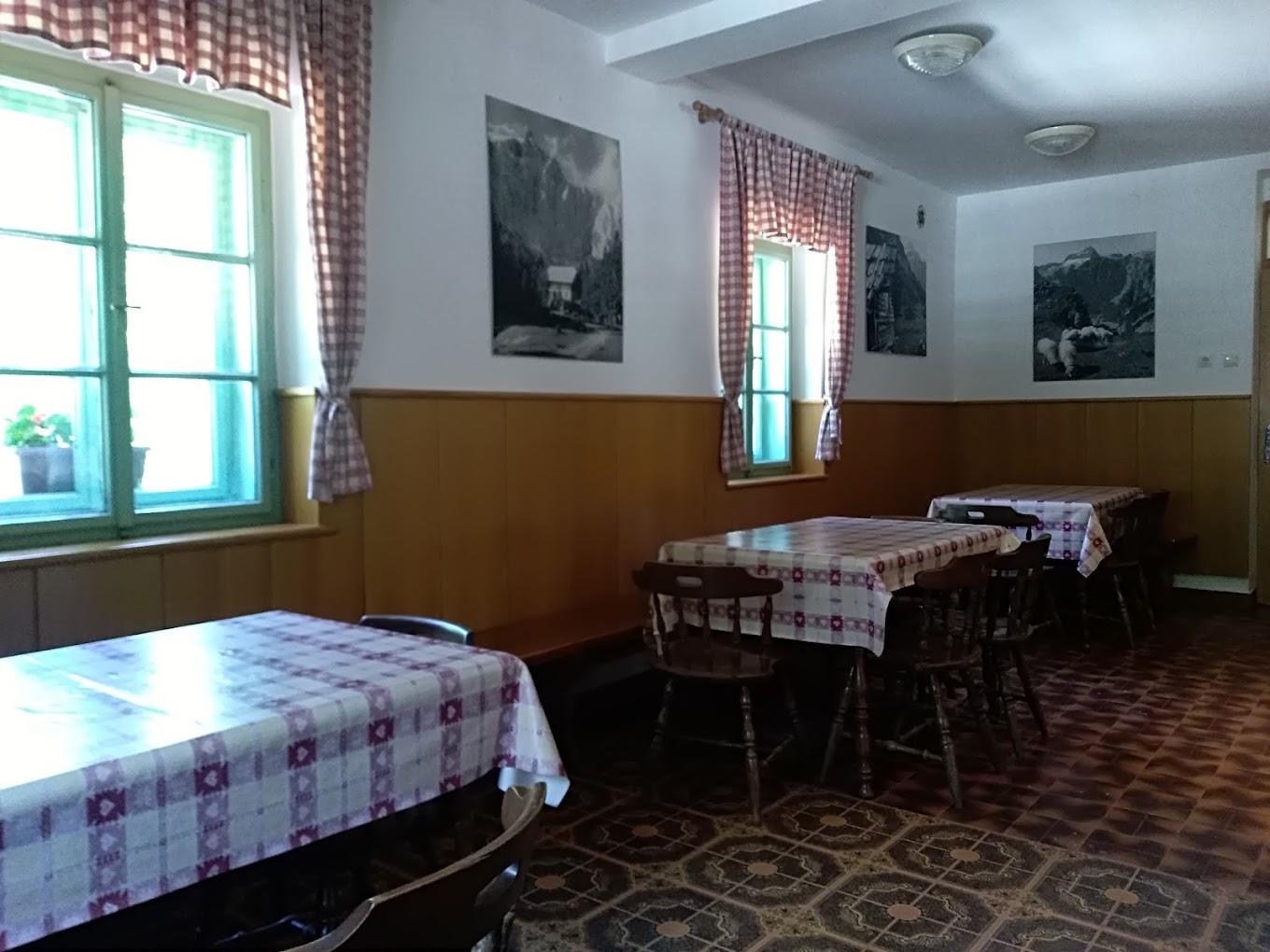 Aljažev Dom v Vratih image 2