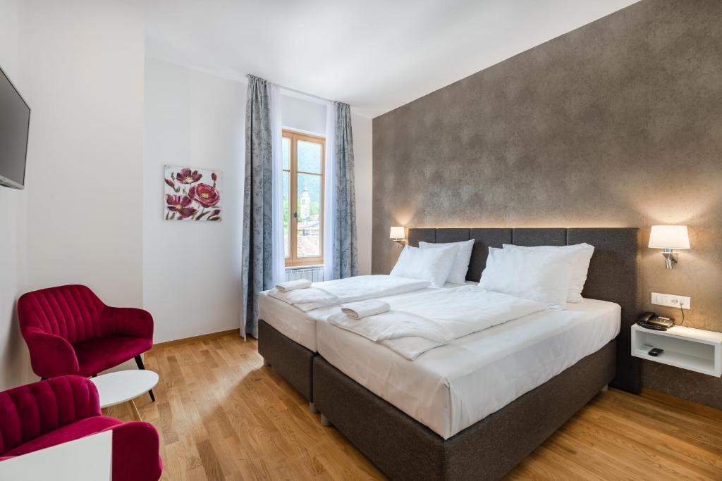 Hotel Dvorec image 2