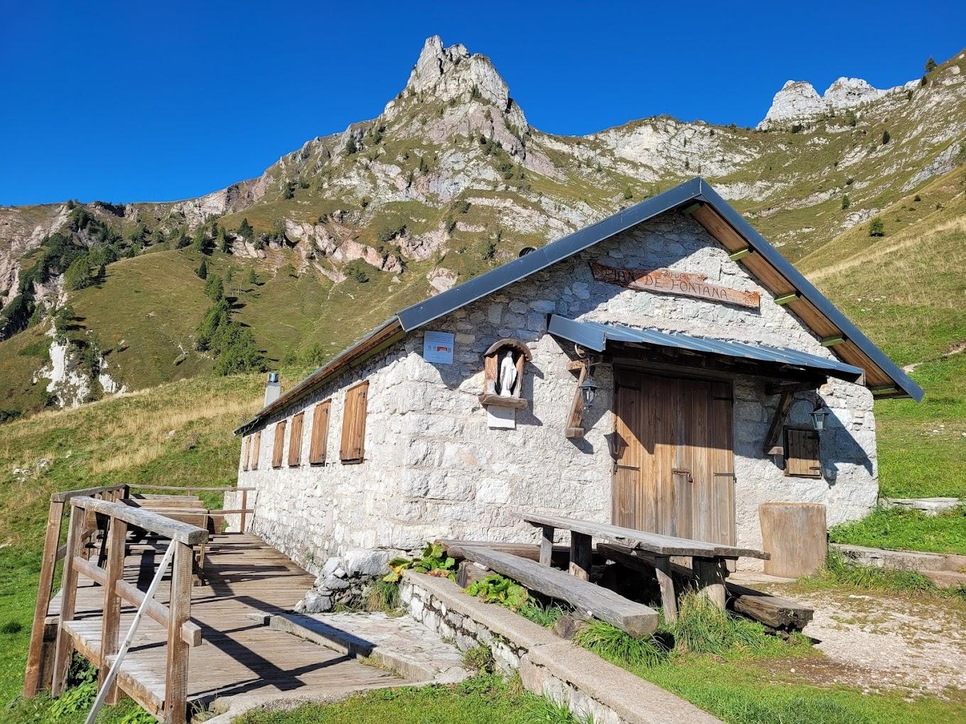 Rifugio Pian de Fontana image 1