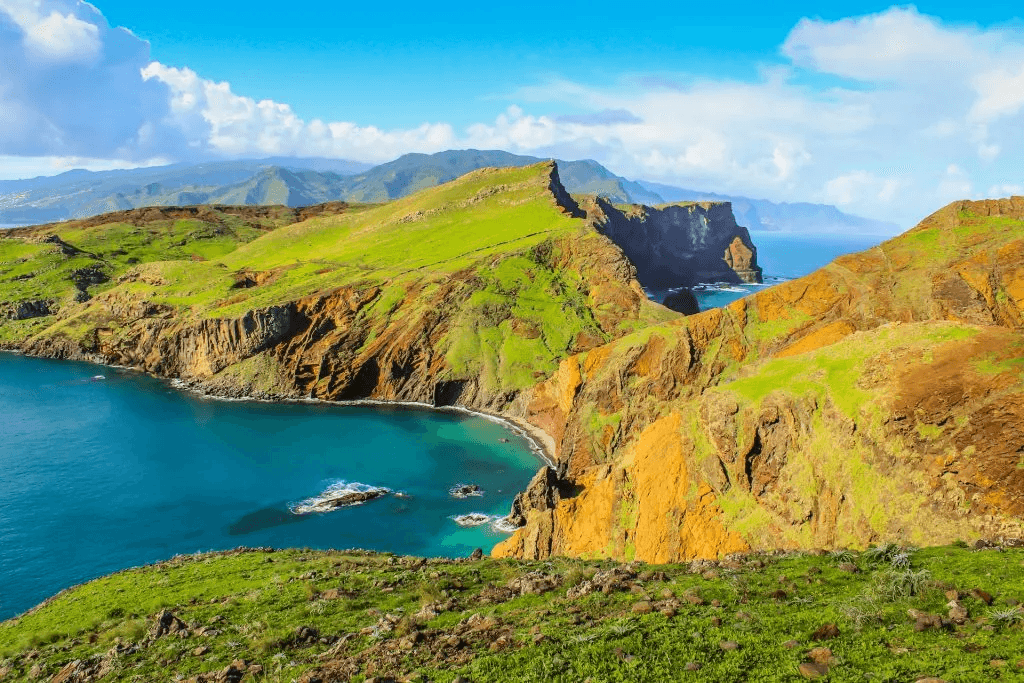 With our comprehensive customer support, you can explore mesmerizing locations with a peace of mind