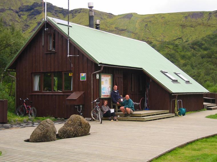  Básar Hut image 1