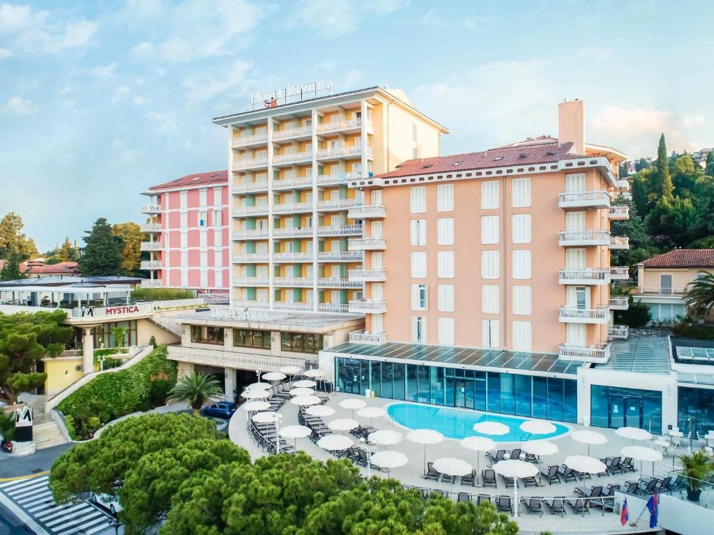 Hotel Riviera image 2
