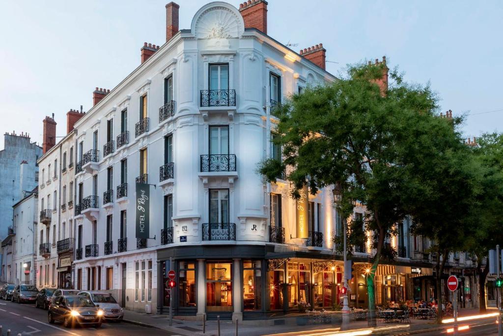 Hotel Saint Regis image 1