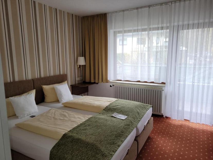 Kurparkhotel Gemünd image 1