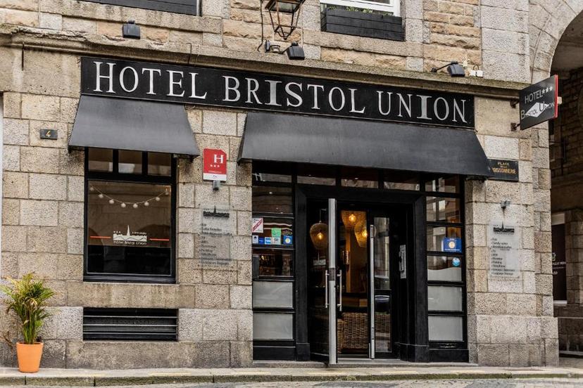 Hôtel Bristol Union Intra Muros image 1