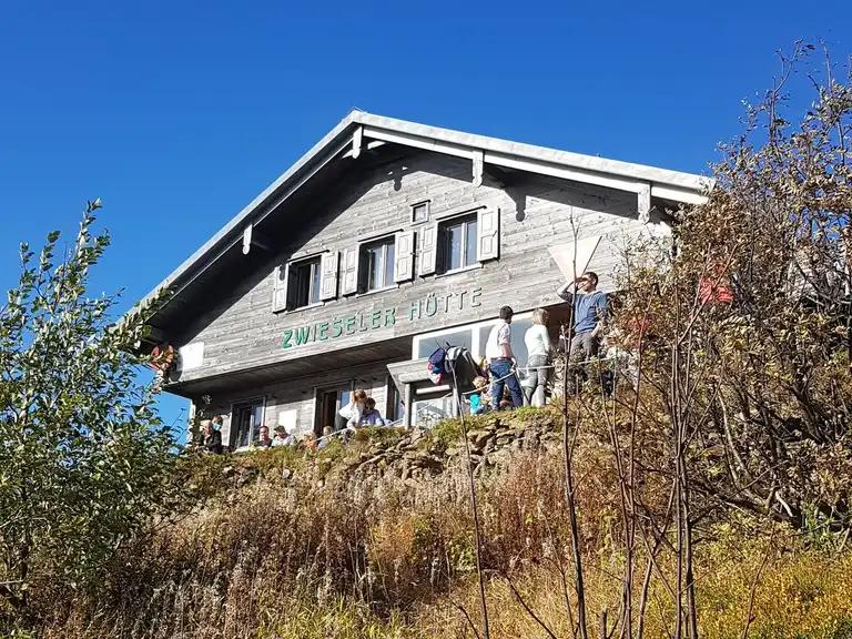 Zwieseler Hut image 1