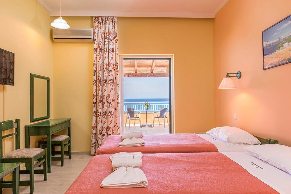 Paramonas Hotel image 2