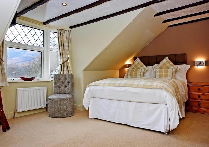  Ardlui Hotel image 2
