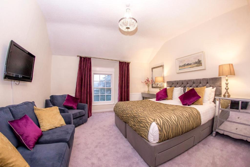 Royal Goat Hotel image 2