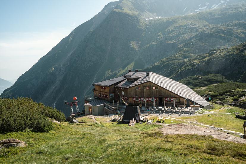 Sulzenauhütte image 2