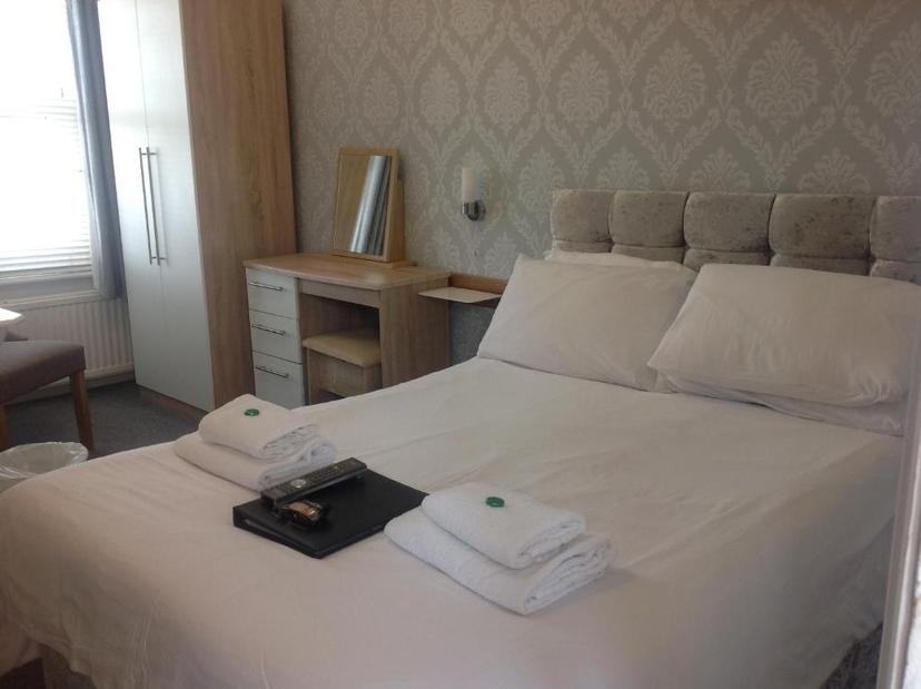 Grosvenor Hotel image 2