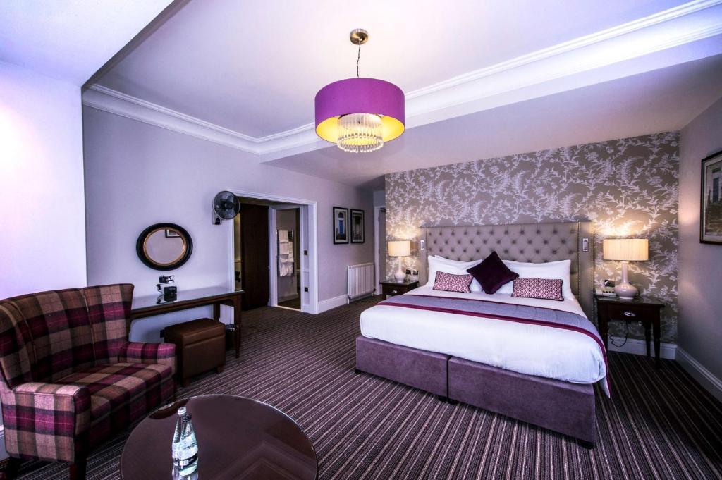 DoubleTree by Hilton Cheltenham image 2