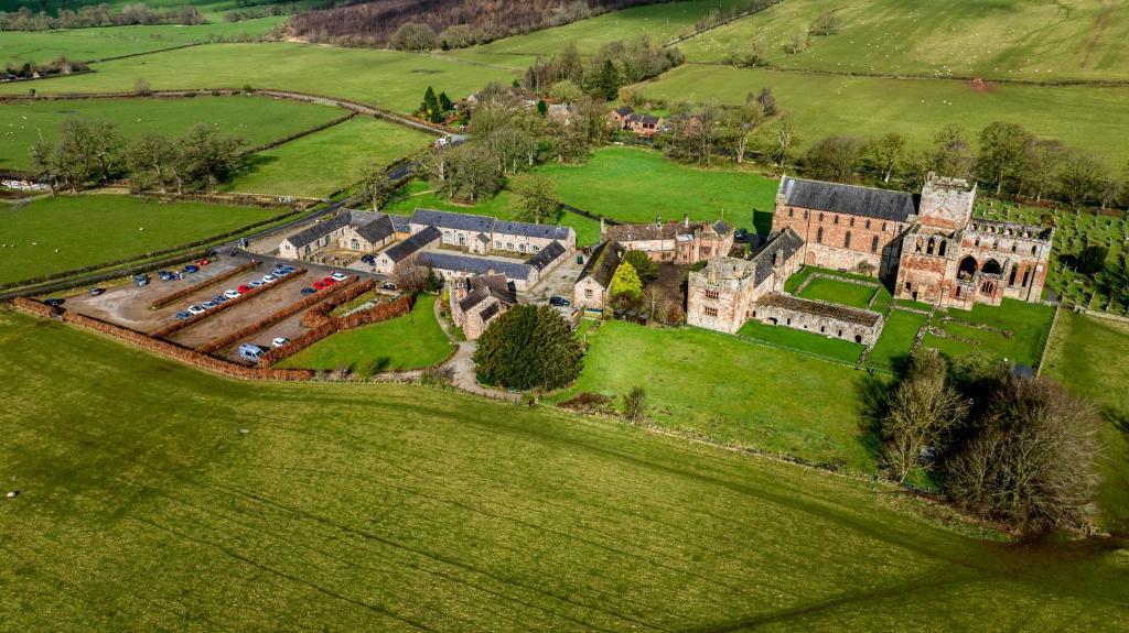 Abbey Farmhouse image 2