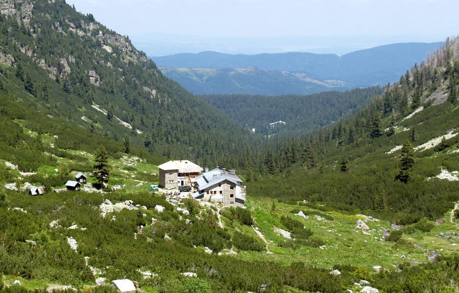 Malyovitsa Hut image 1