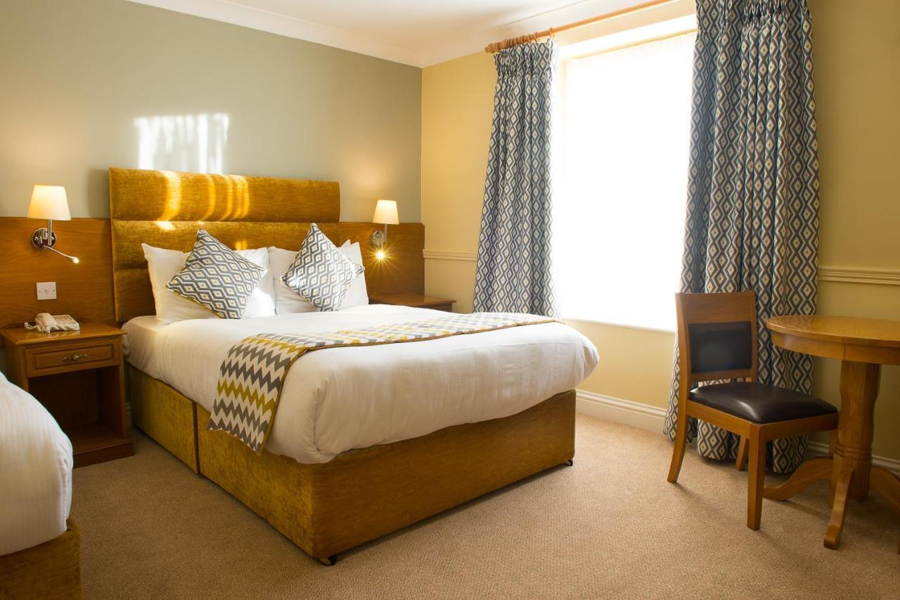 Tralee Benners Hotel image 1