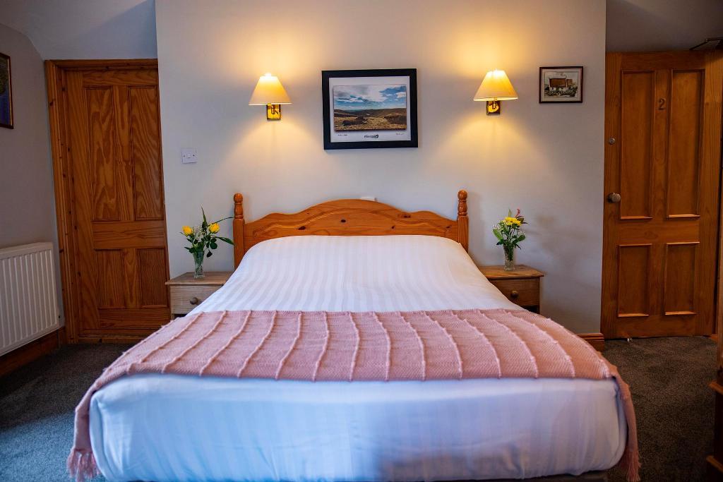 Glenmalure Lodge image 1