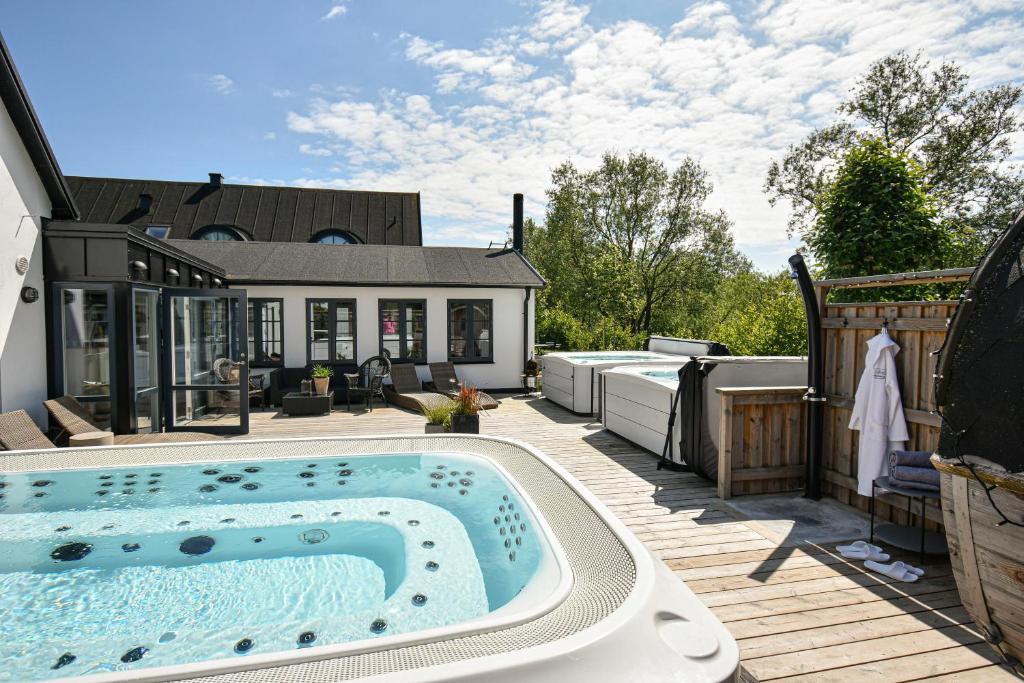Kåseberga Gårdshotell & Spa image 2