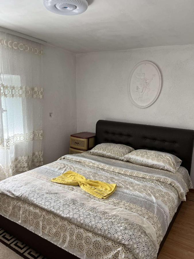 Guest House GURI image 1