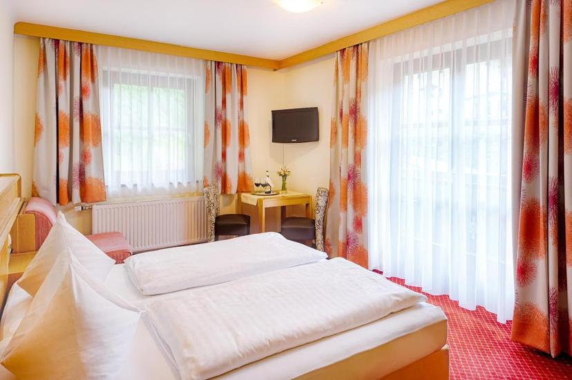 Landhotel Almrösl im Großarltal image 2