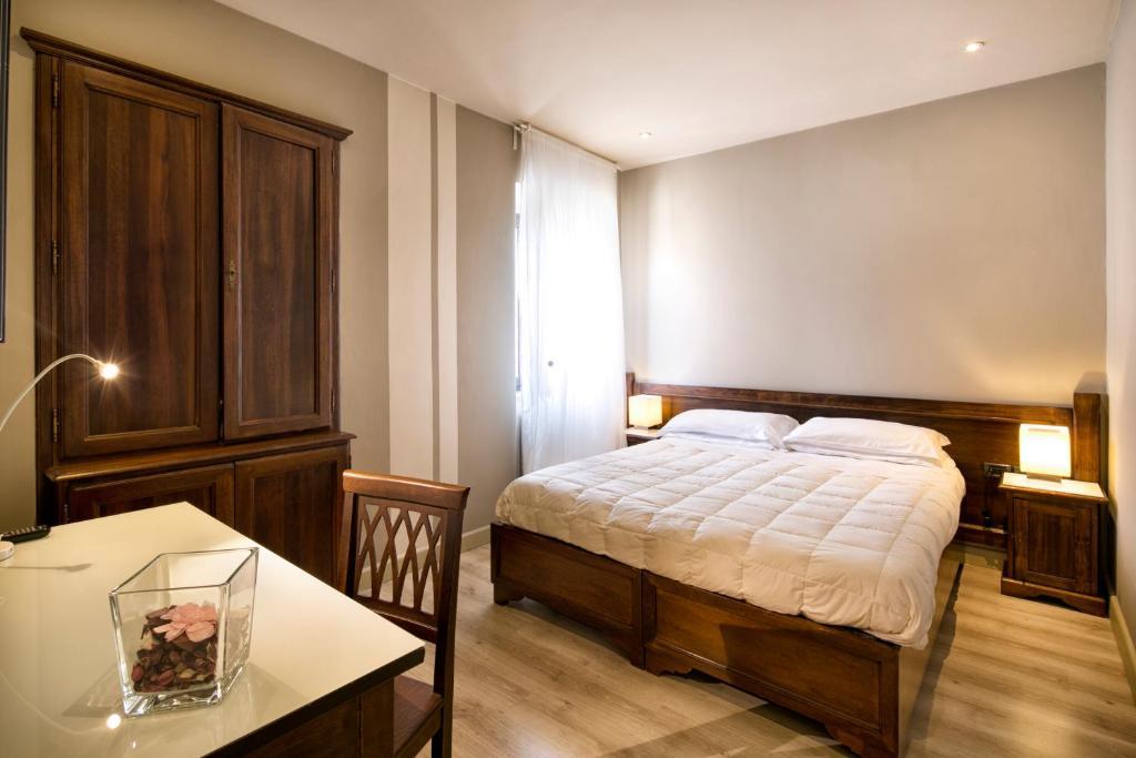 Hotel Degli Affreschi image 2