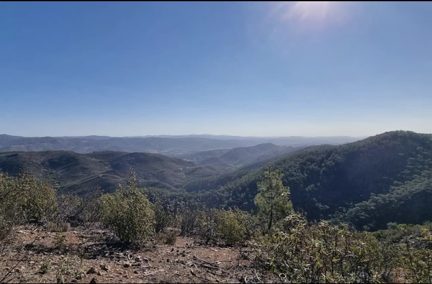 view on way to valdelarco