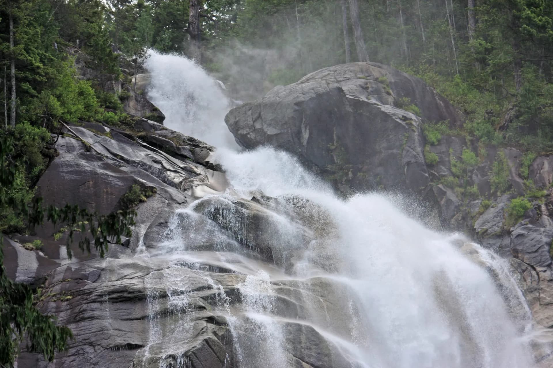 Shannon Falls, British Columbia