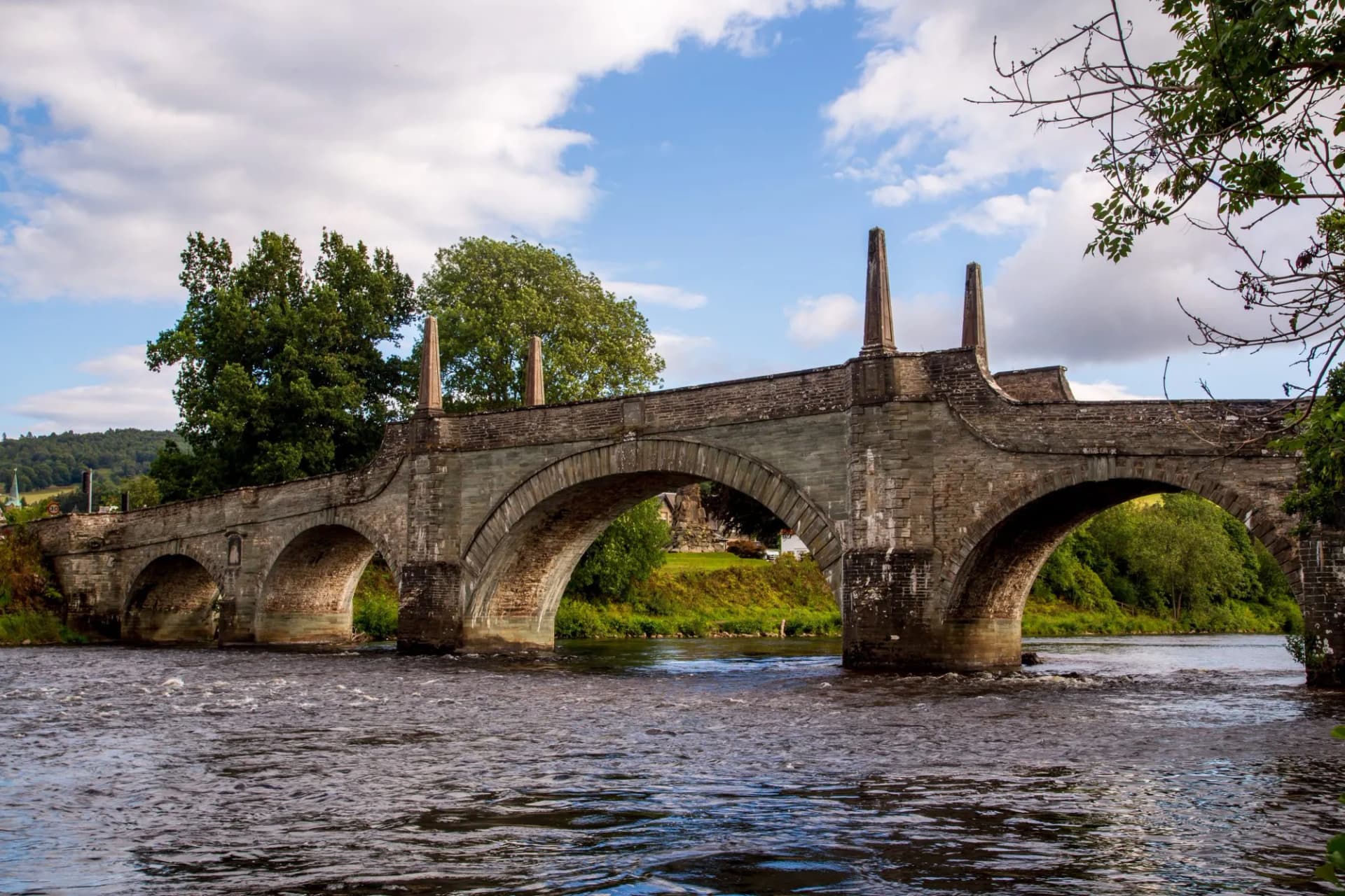 Wade's Bridge in river Tay
