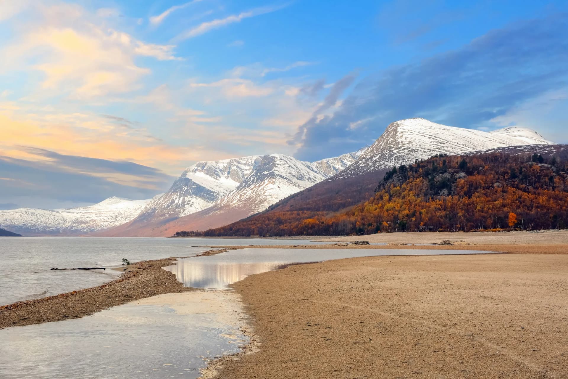 Lake Gjevillvatnet, Norway
