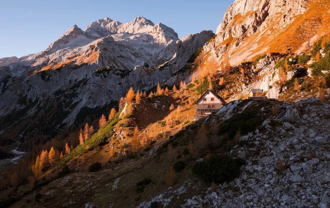 vodnik lodge with triglav in the back