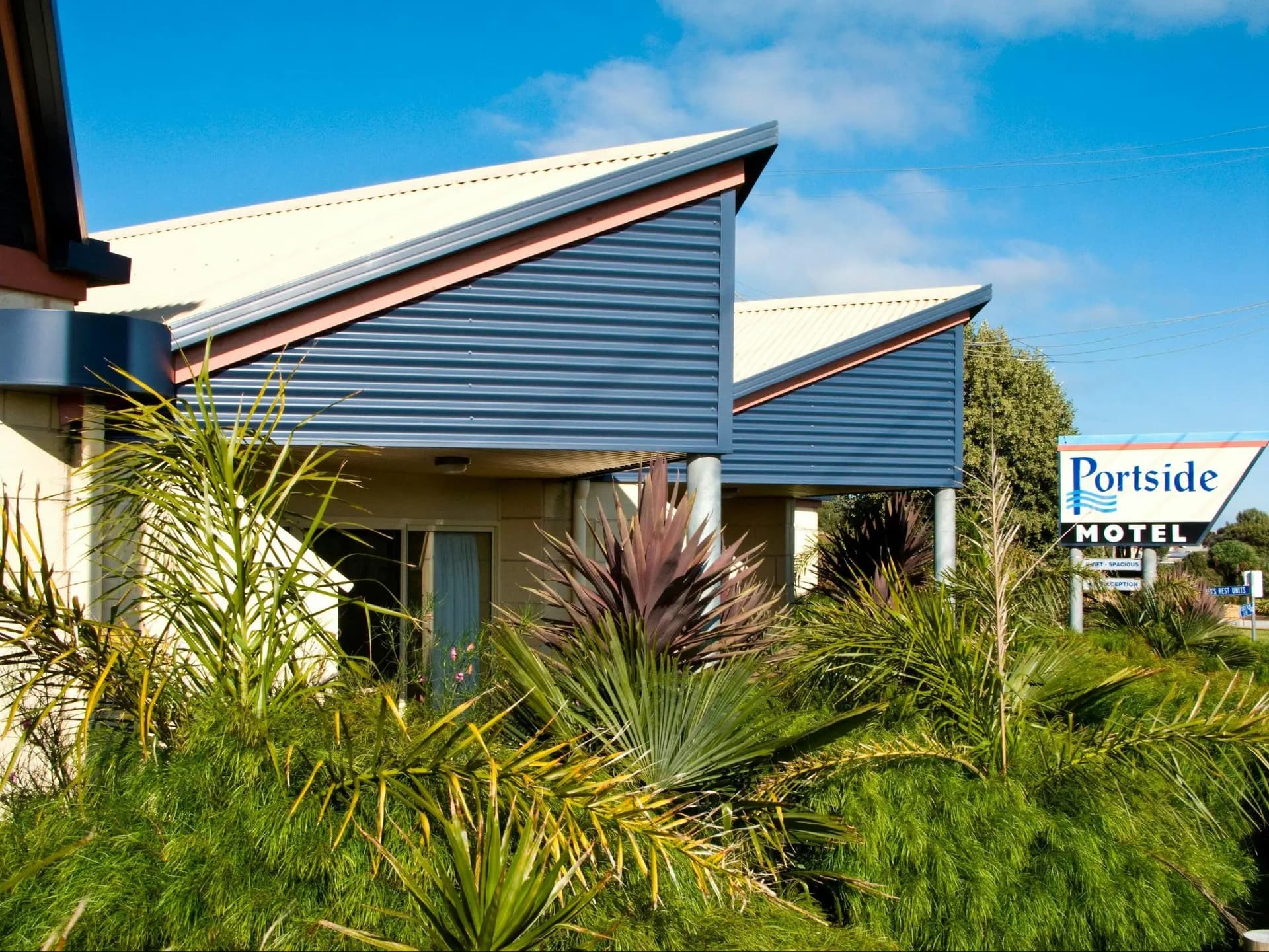 Portside Motel from the street
