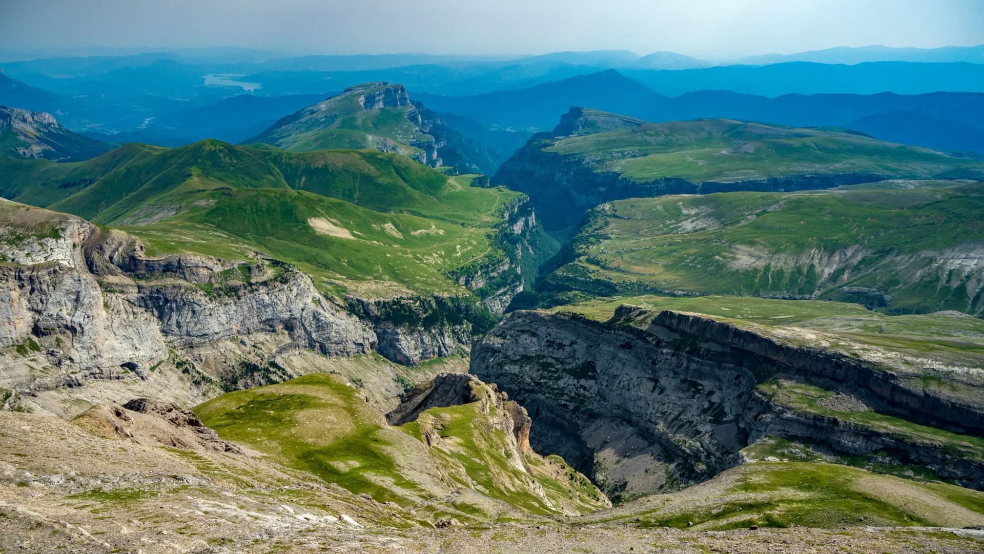 Great crevice. Añisclo canyon in Ordesa National Park.