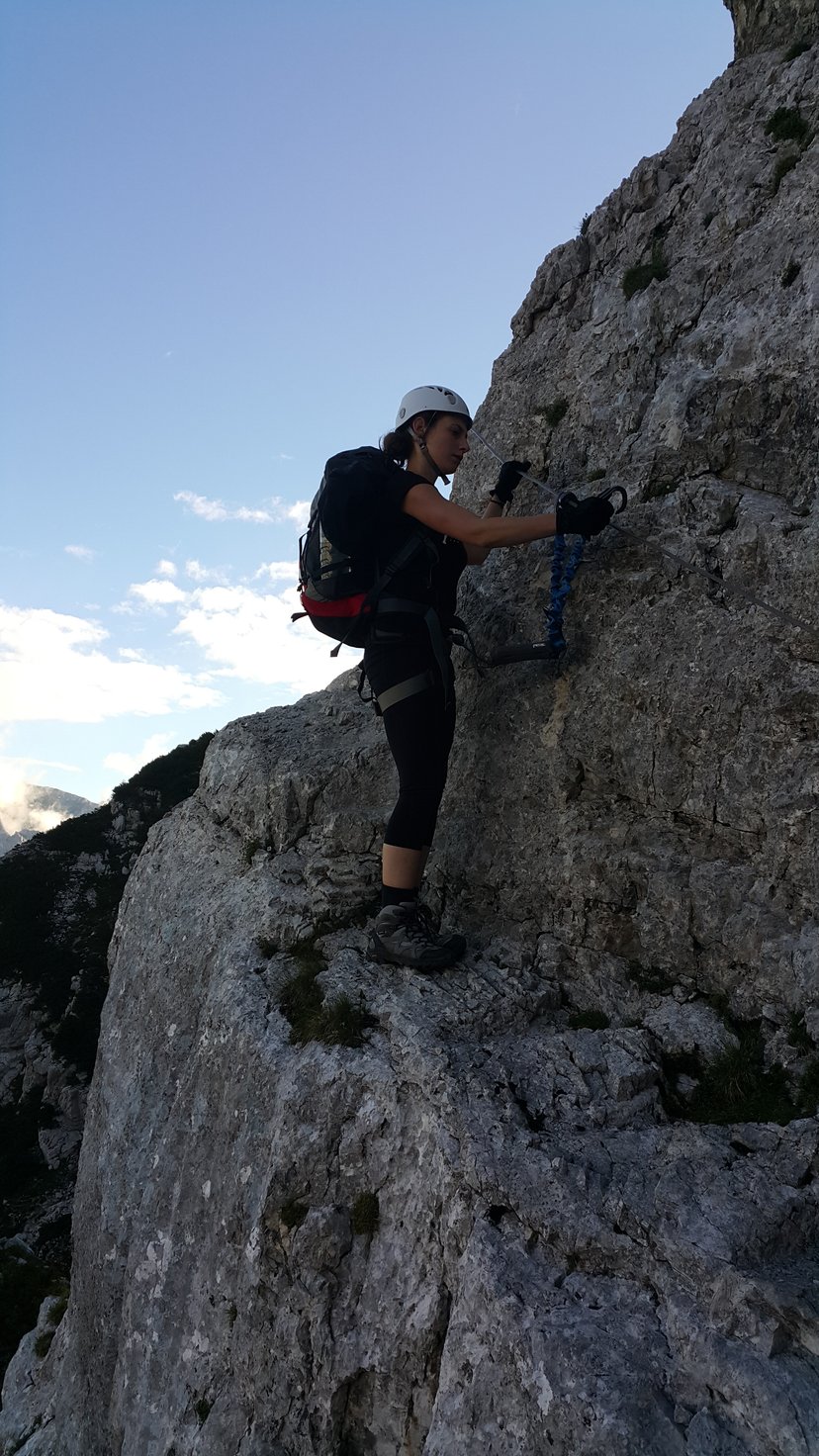 Sara – Travel Agent
