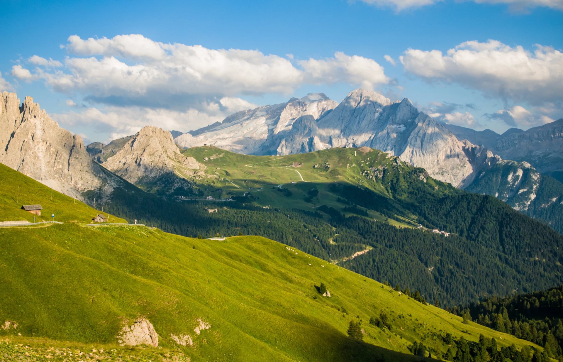 Latemar Dolomity, Val di Fiemme, Itálie