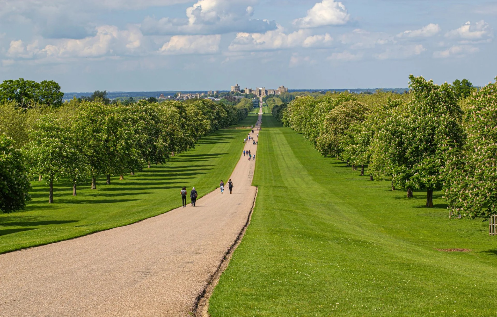 Road to Windsor Castle
