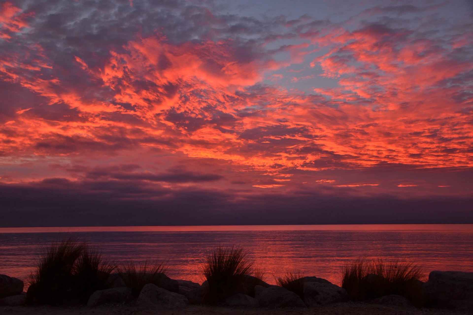 Sunrise over the beach at Mārahau