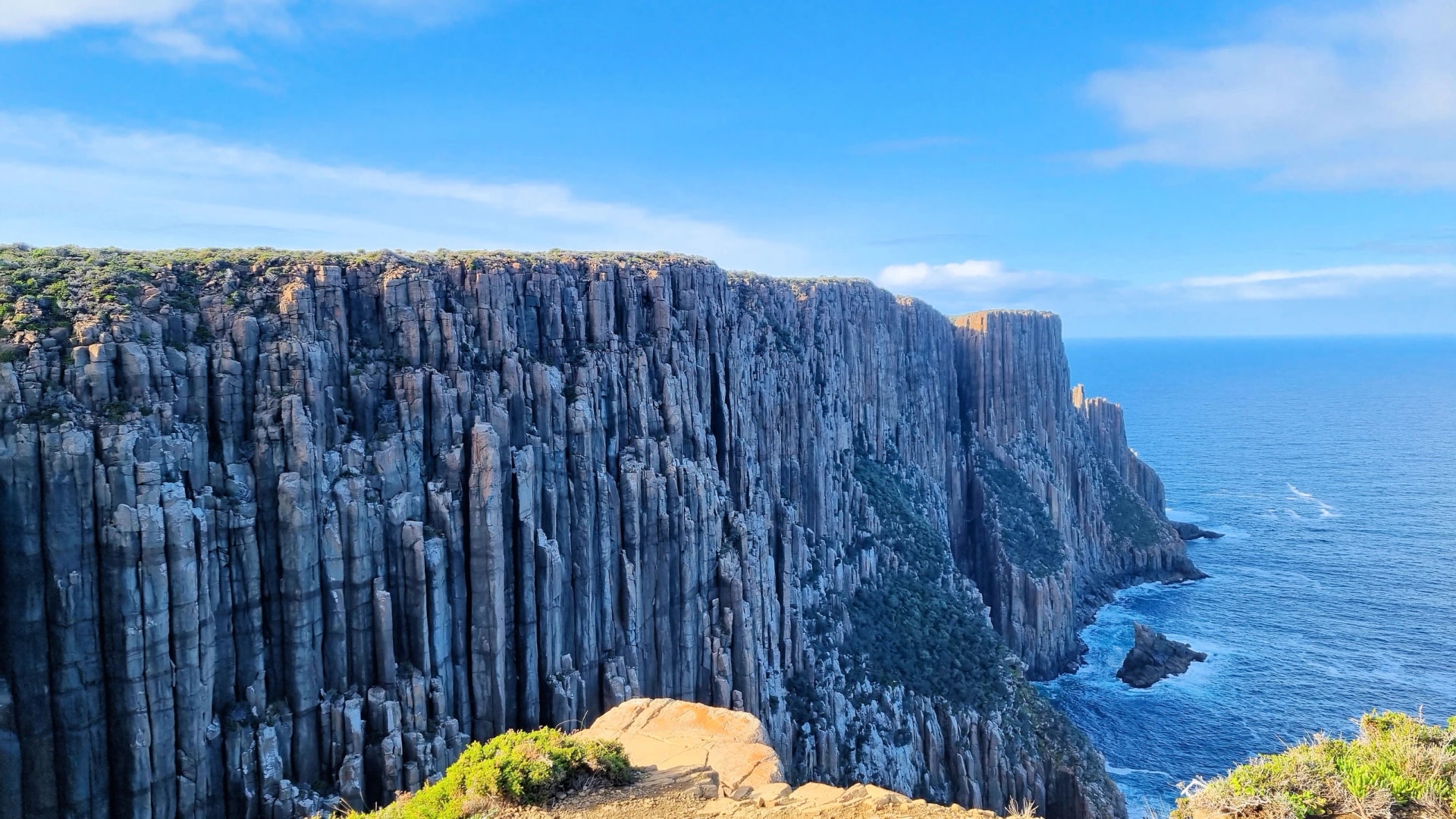 Dolerite cliffs at Cape Raoul