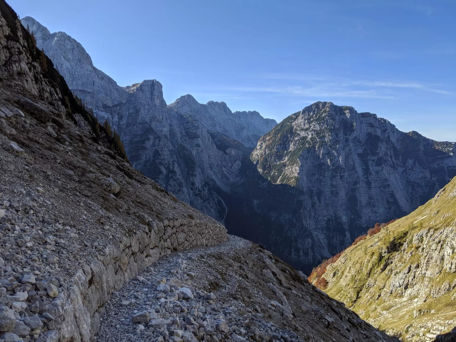 slight descent from luknja