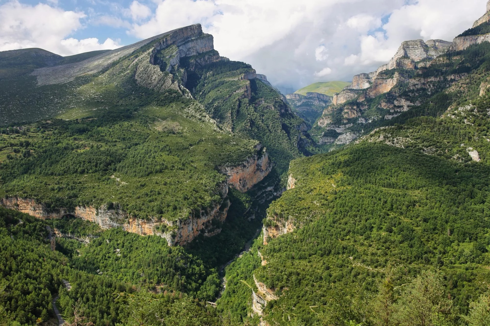 ordesa canyon