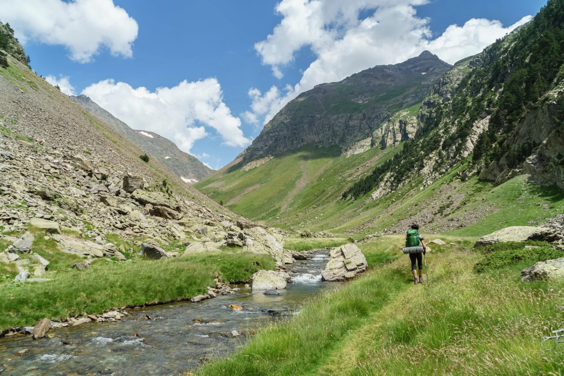 chistau valley woman hike