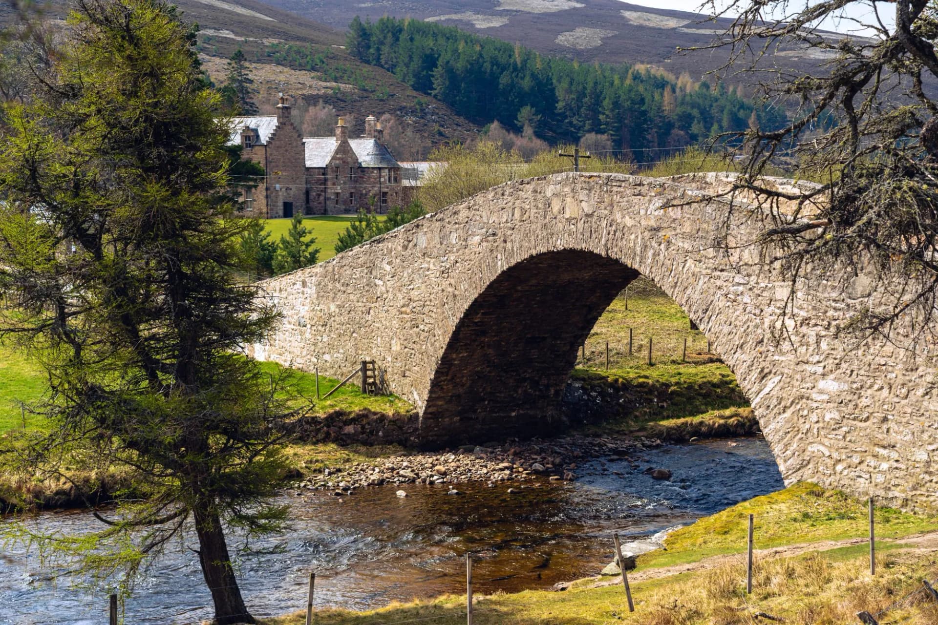 Scottish landscape with Scotland Architectural Bridge and clear water Scotland Travel Concept Hermitage