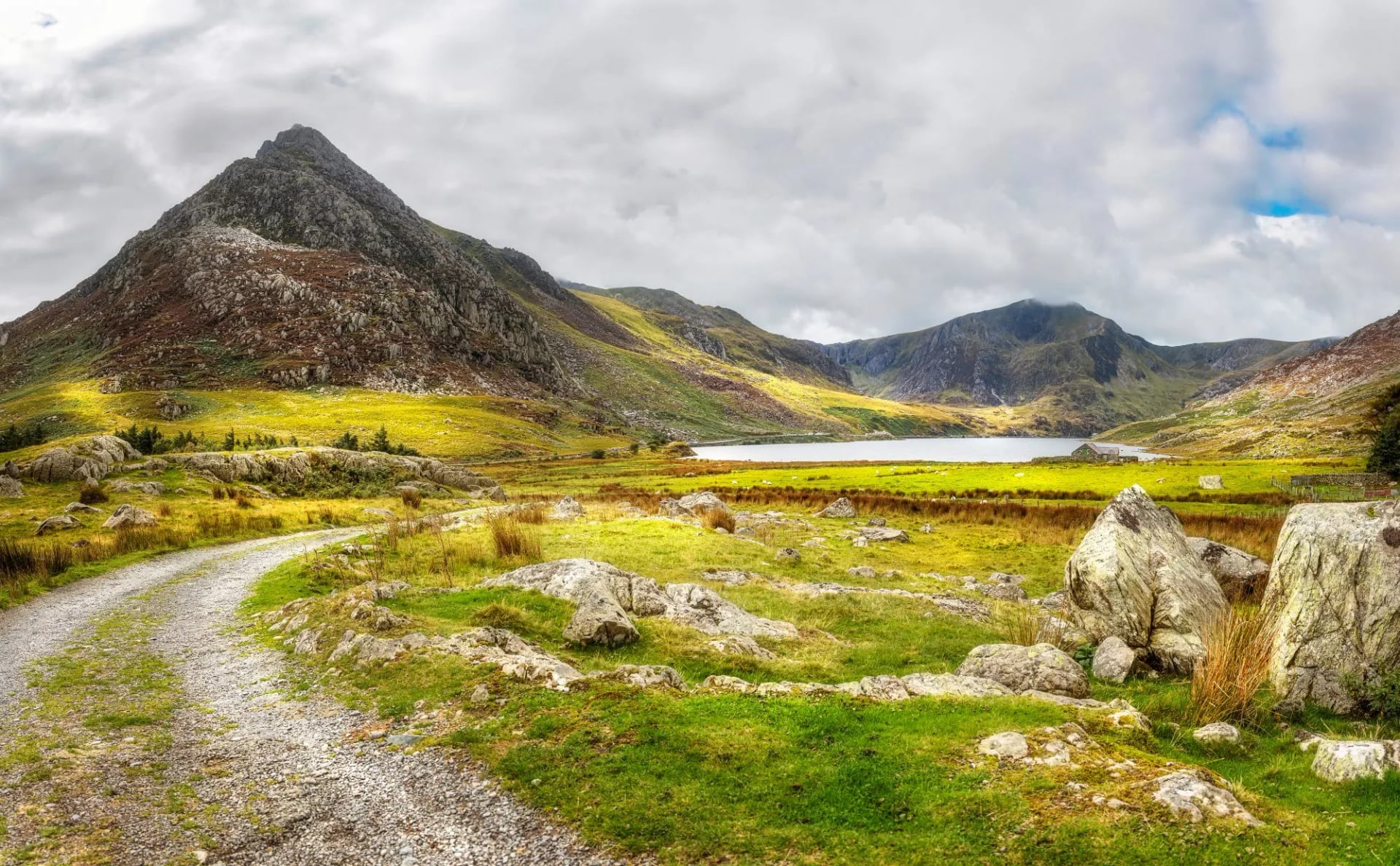 Tryfan rising above Llyn Ogwen in the Ogwen Valley, Eryri, north Wales