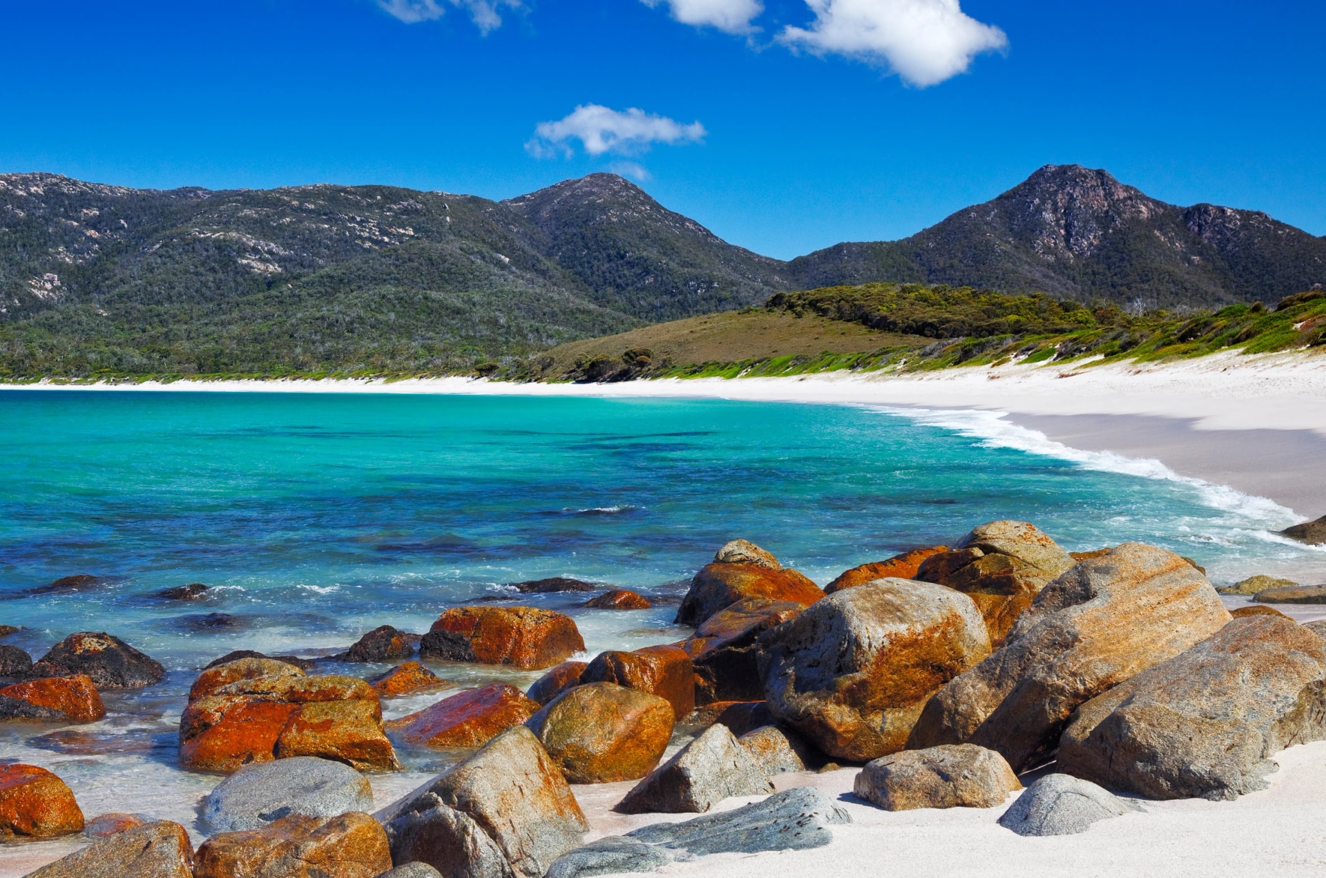Granite boulders on Wineglass Bay beach
